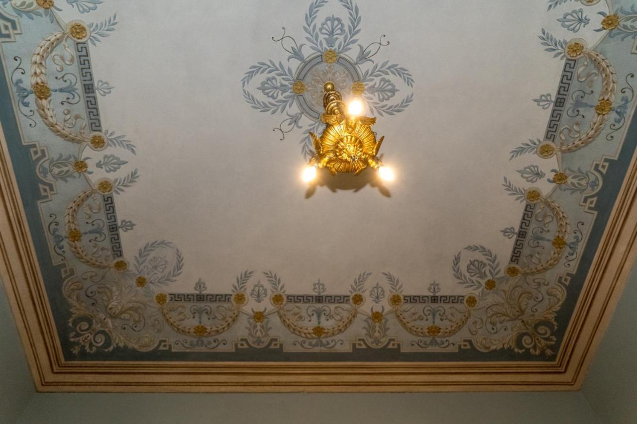 Madamin Panzió Cercenasco Kültér fotó
